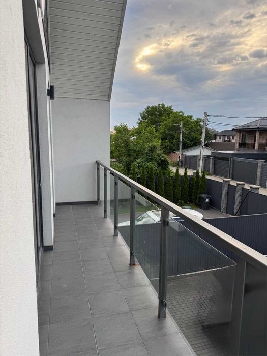 Оренда сучасного будинку 180м² — котеджне містечко «Щастя», Жуляни (Солом'янський р-н)