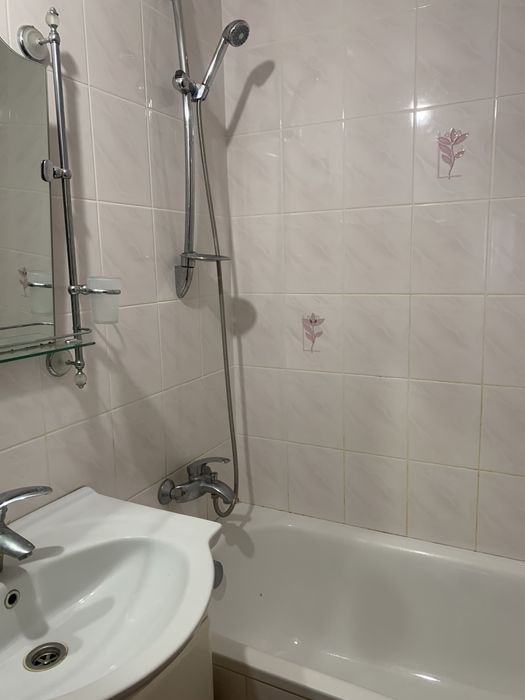 Сдам 1 ком кв. центр города !