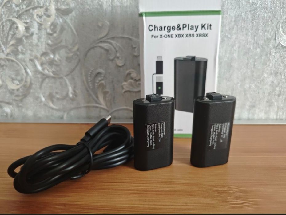 Charge&Play Kit для Xbox - 2 акумулятори + зарядка, новий