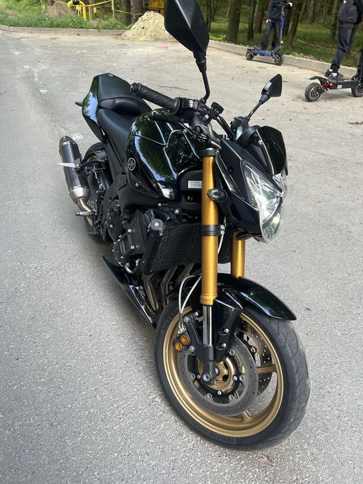 Yamaha Fz8.