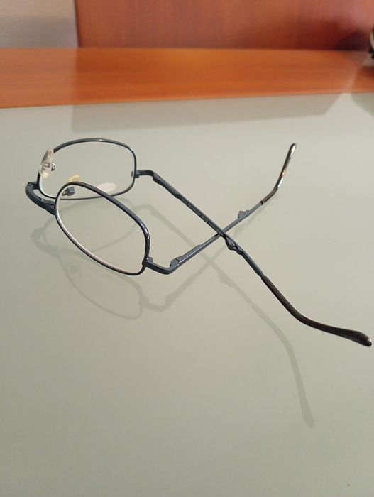 oculos de leitura  lentes grau +1 			NOVOS