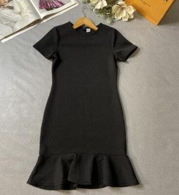 Стильна гарна сукня