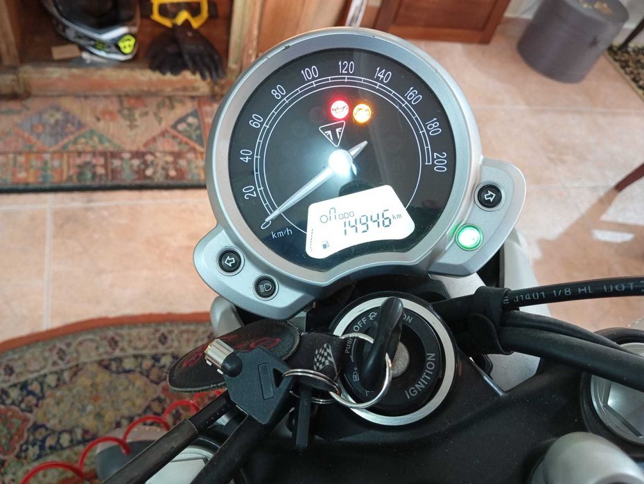 Triumph Bonneville  - Street Twin