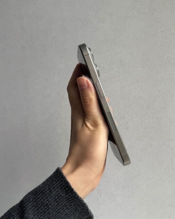 iPhone 15 pro IMPECÁVEL