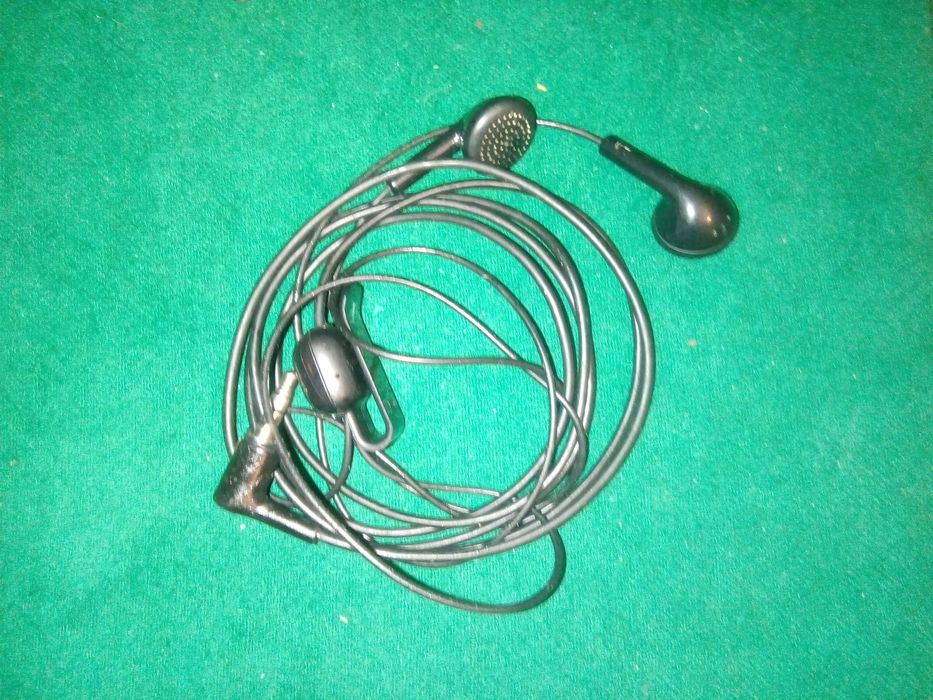 Наушники к Нокиа пальчиковый разъём 3 шт.разные