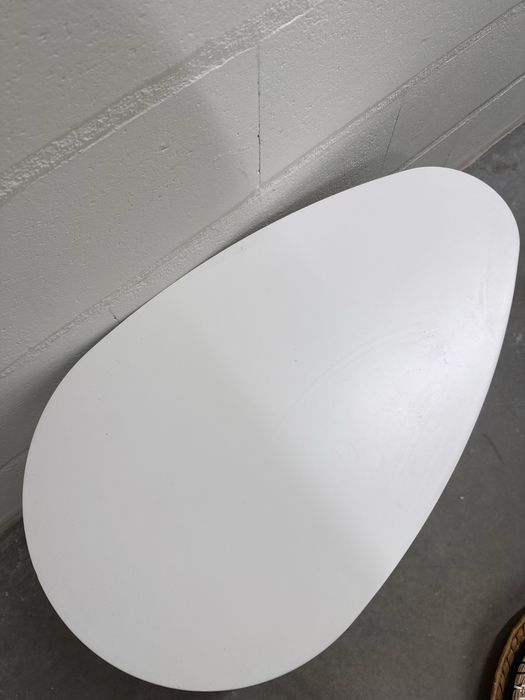 Mesa de café assimétrica