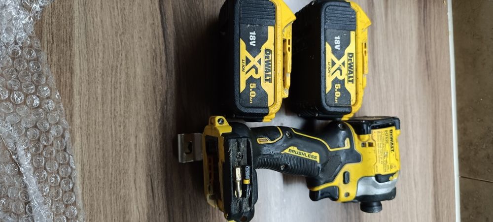 Zakrętarka Dewalt DCF850 + 2x5Ah