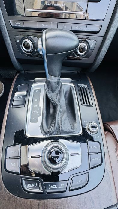 Audi A5 2.0 TDI Cabrio S-Line / Nacional