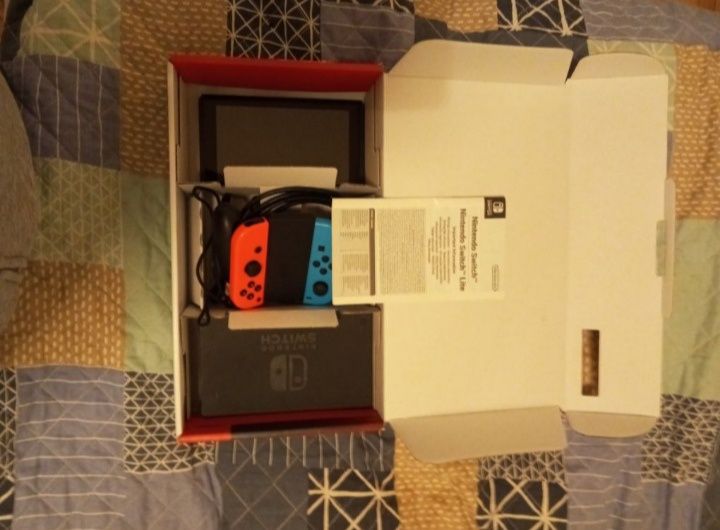 Vendo PS4 pro e nintendo switch