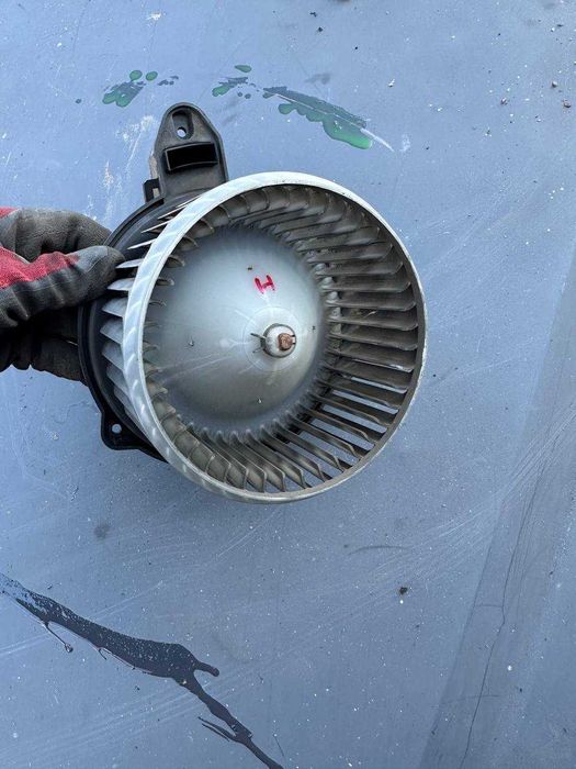 Моторчик печки Ауди а6с5