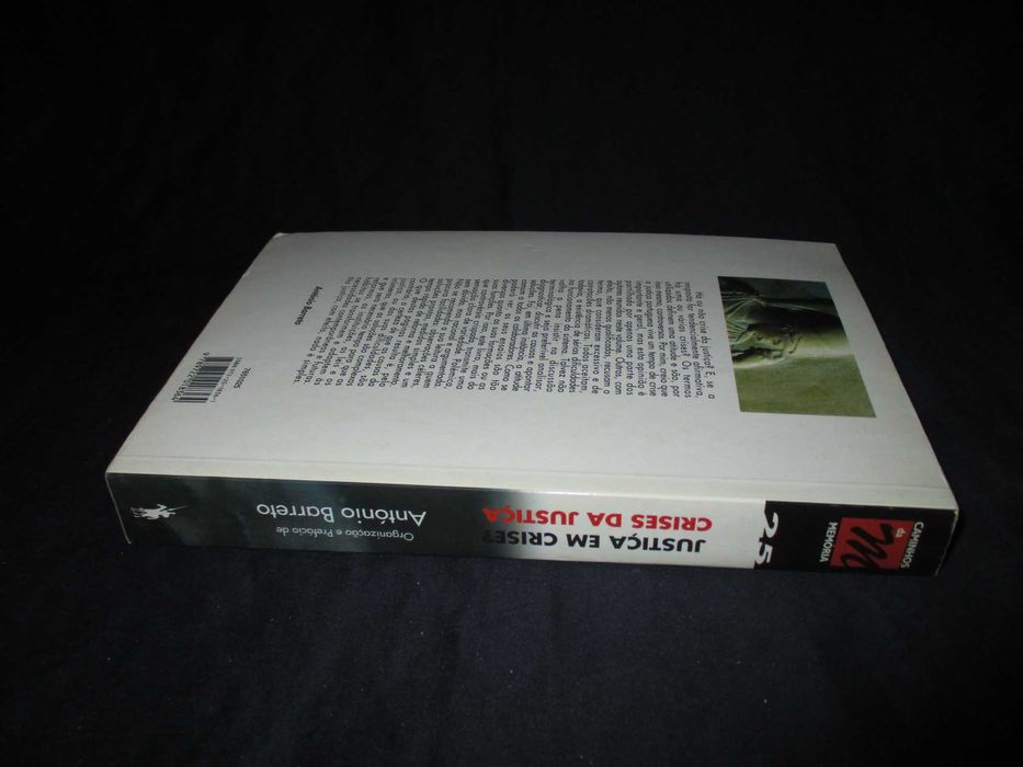 Livro Justiça em crise? Crises da Justiça António Barreto