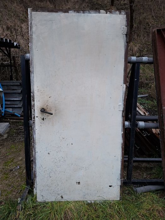 Drzwi wejsciowe stalowe