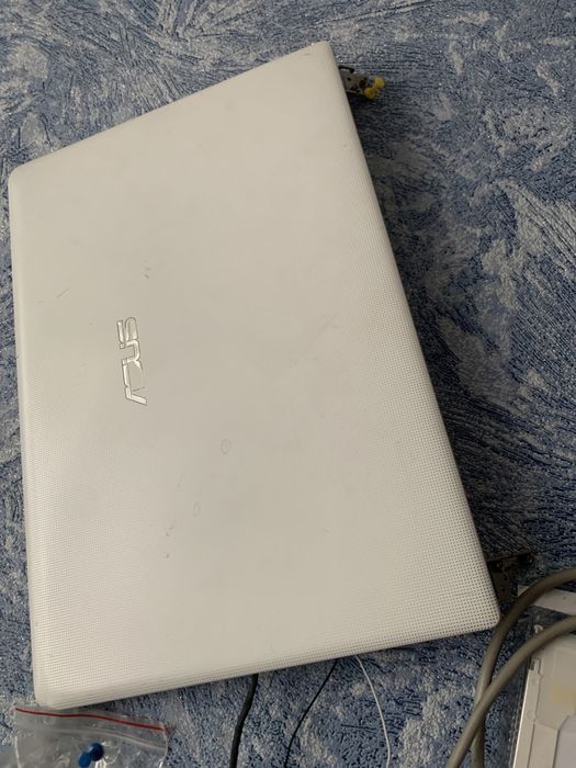 Крышка рамка матрицы ноутбука ASUS X401A/X501A есть мать не рабочая