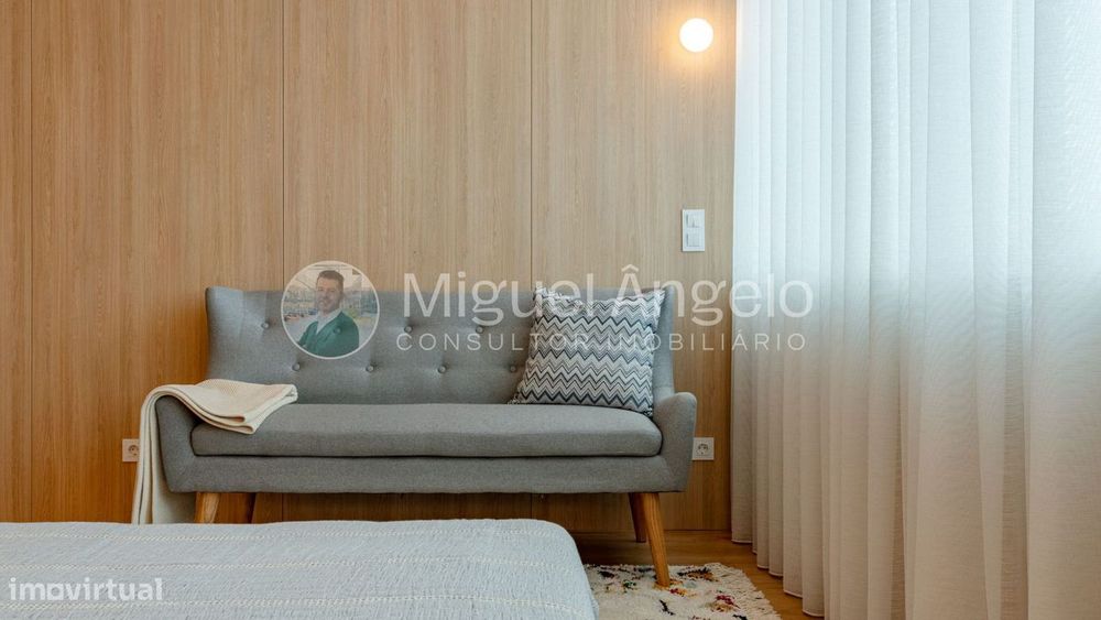 Apartamento T0 novo c/ lugar de garagem e totalmente mobilado