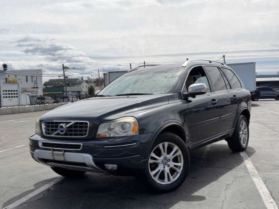 Volvo XC90      2014