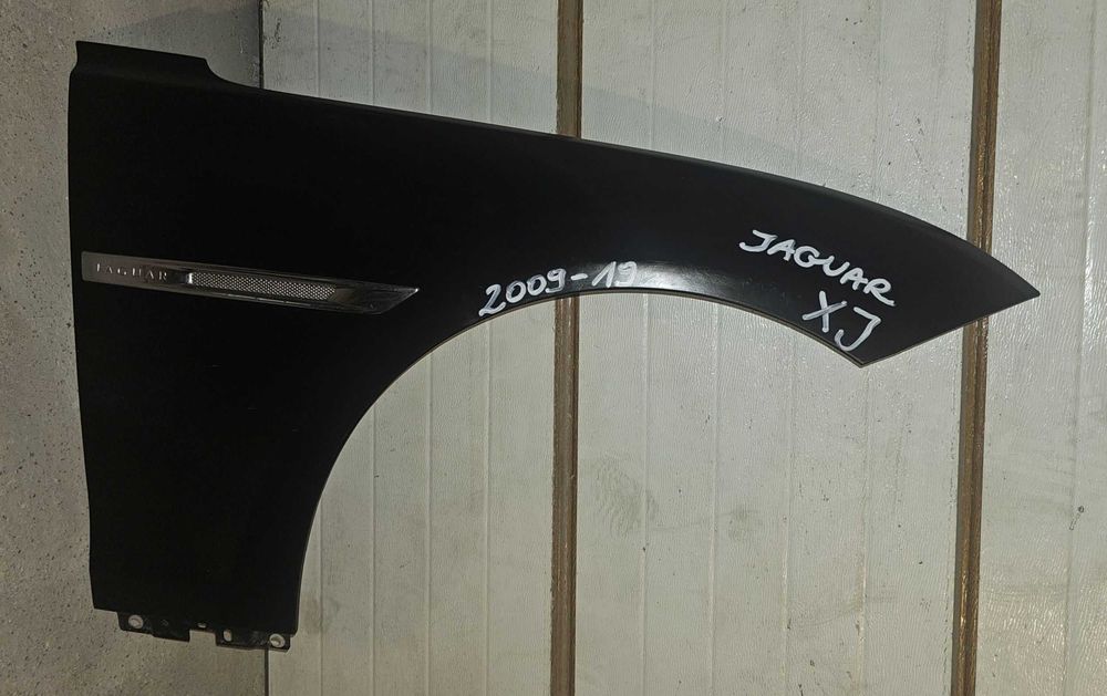 Jaguar XJ błotnik przód przedni prawy 09-19r.