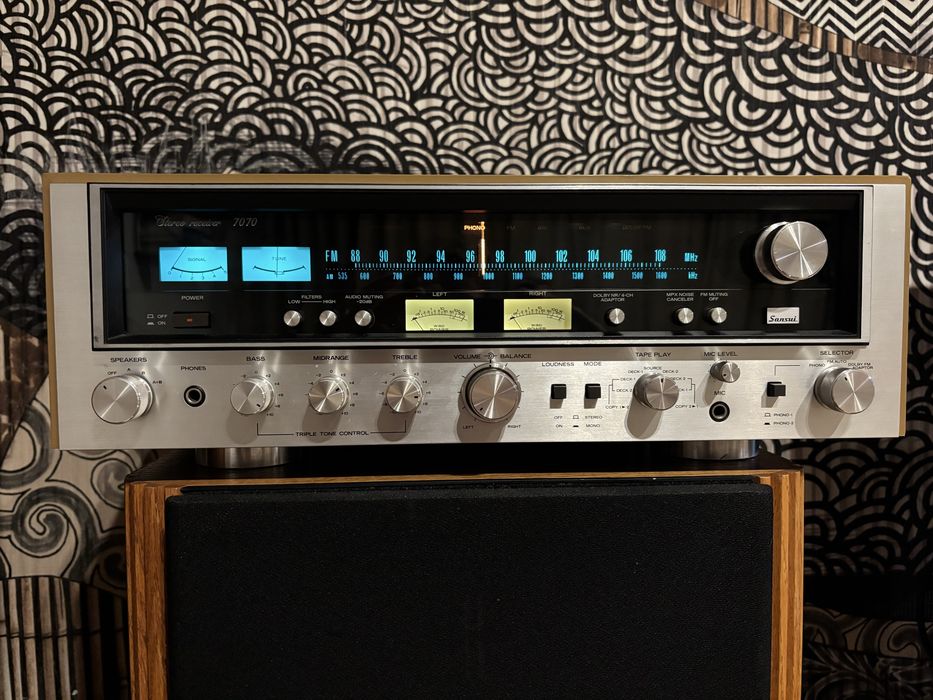 Amplituner Sansui 7070