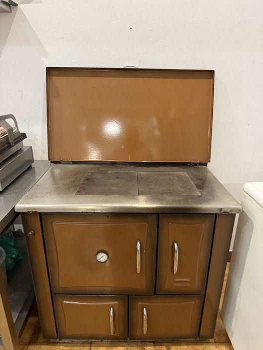 Fogão a lenha em otimo estado