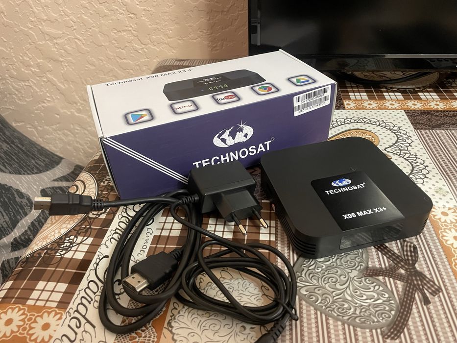 Телевізор DYON Live 22 Pro  Full HD+ smart приставка
