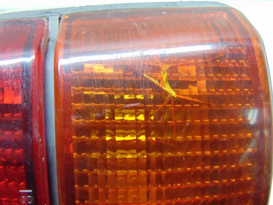 Nissan Micra K10 farolins
