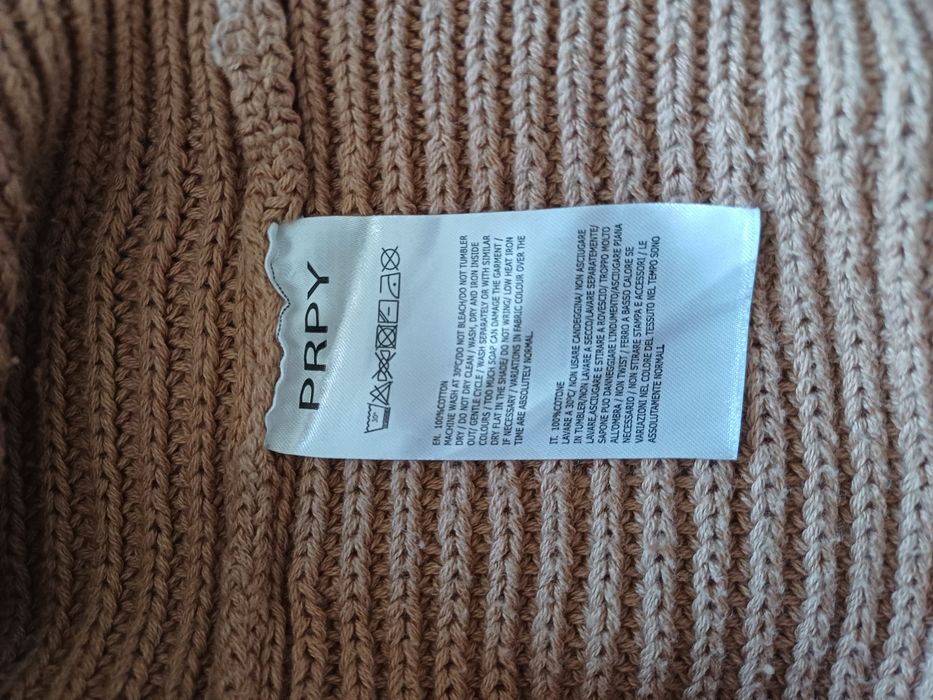 Продам свитер L-XL    PRPY