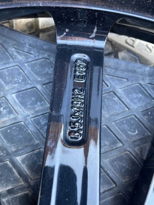 Титанові диски Mercedes с-205 AMG різно широкі 5.112 R19