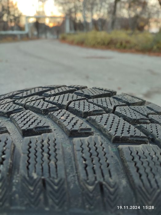 Шини зимові 195/55 r16 - 4 шт