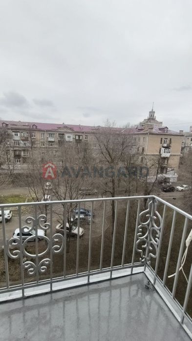 2 кімнатна квартира по вул. Жаботинського (12 квітня)