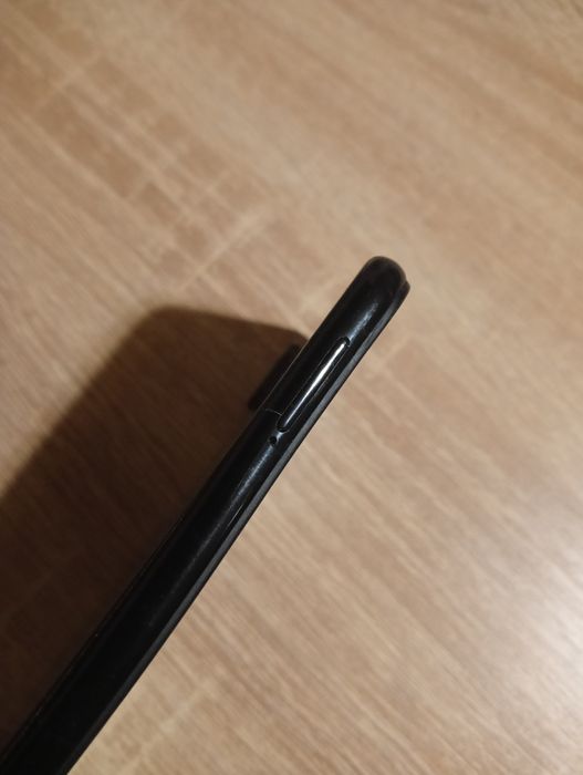 Смартфон Xiaomi Redmi Note 7.
