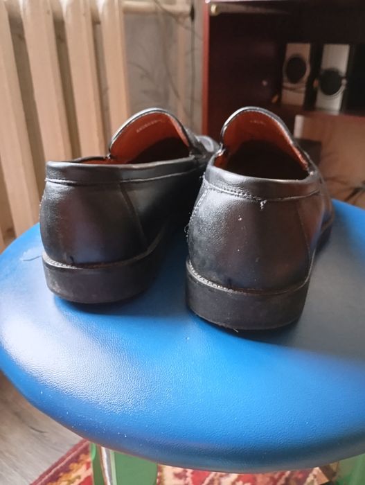 Чудове чоловіче взуття