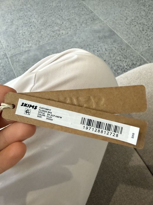 Бюстгалтер skims оригінал 34 ддд