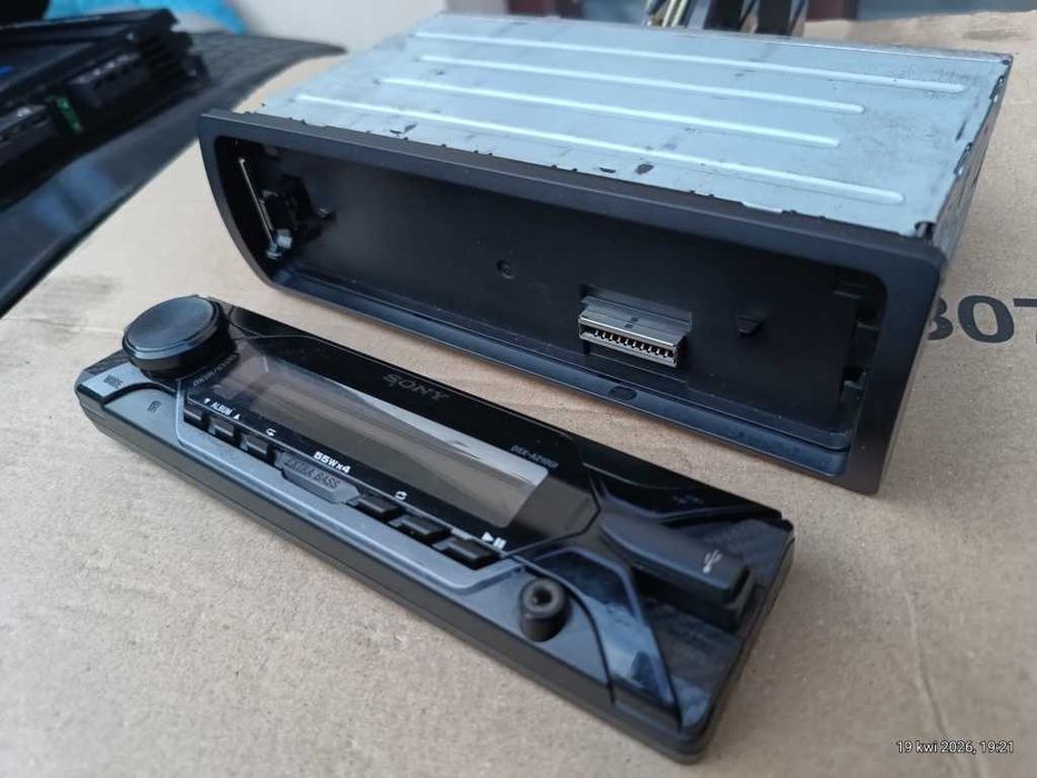 RADIO-Smatphone-iPhone-iPod RDS Text AUX USB2.0 SONY DSX-A210UI XPlod 4x55W Player-MP3-WMA-FLAC Equalizer-EQ10 Extra-BASS Karaoke Subwoofer 2RCA 2DIN