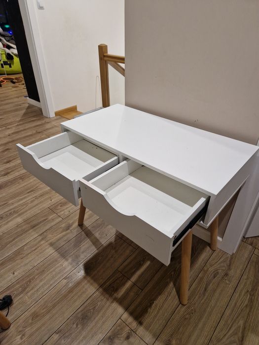 Biurko dziecięce w stylu skandynawskim