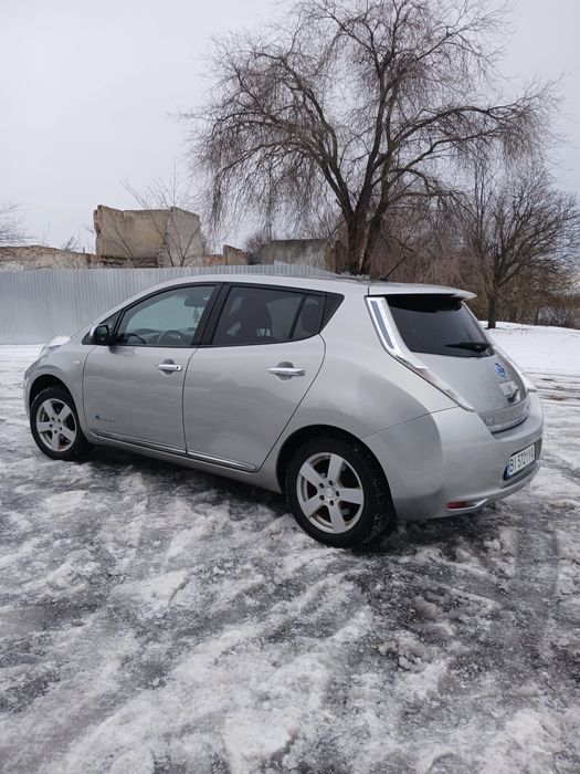 Nissan leaf 10.2014 TEKNA 86%