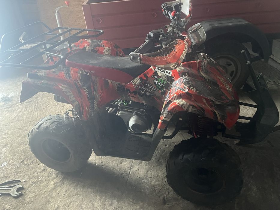 Торнадо L110 продаю гарний стан не битий  мотор часи шепче