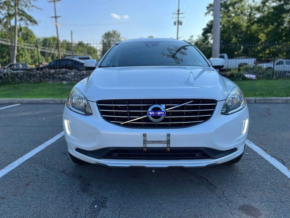 Volvo XC60      2015