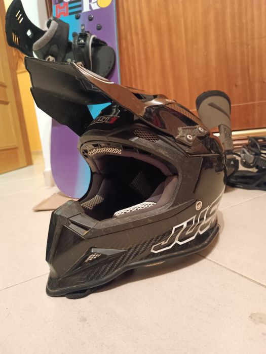 Vende se capacete