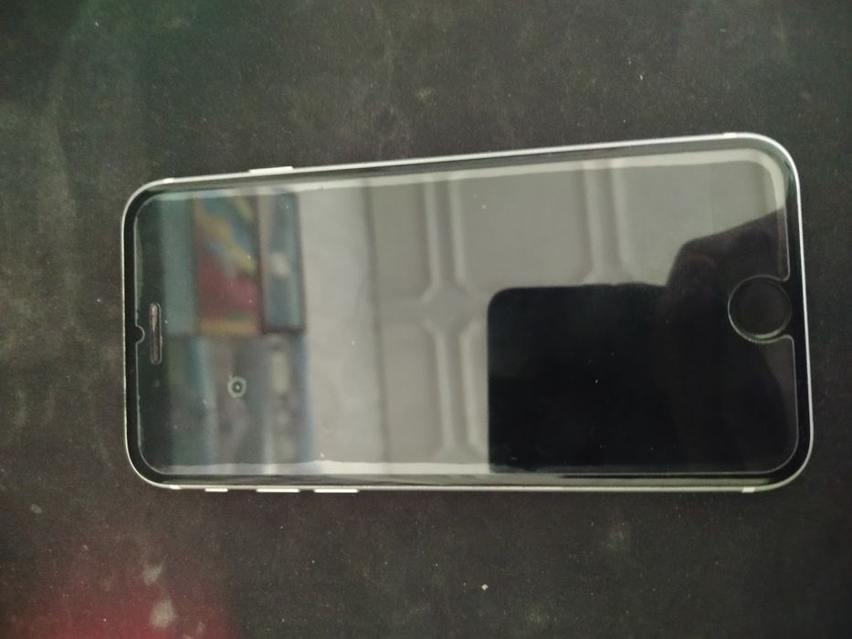 iPhone se2020 stan idealny