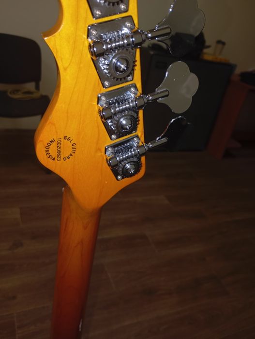 G&L L2000 tribute відео
