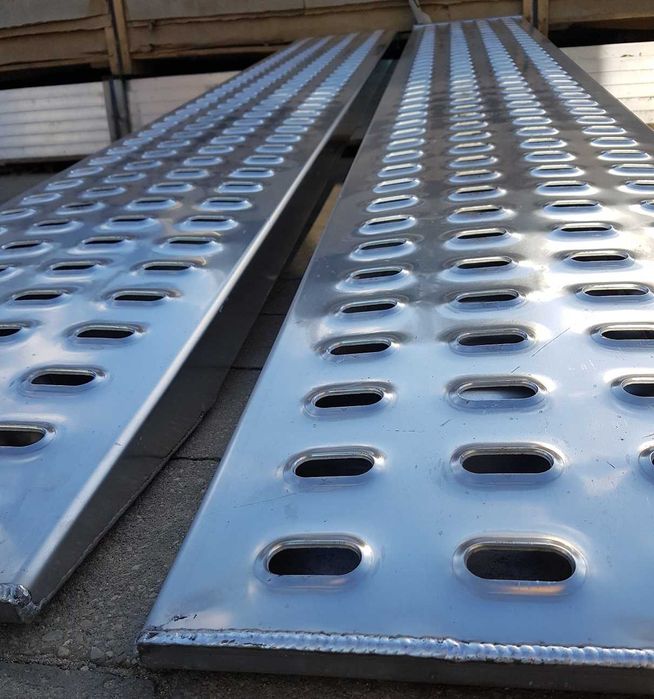 Najazdy aluminiowe LOHR 2500 x 425 x 69 x 4.