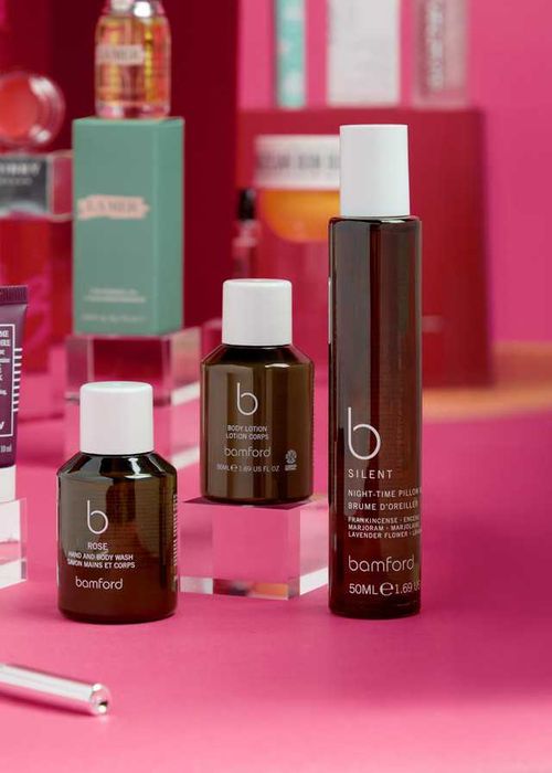 Лише ОДИН в наявності набів від бренд-магазину Harvey Nichols London- Beauty and Fragrance Advent Calendar - вмісткістю на  £1200