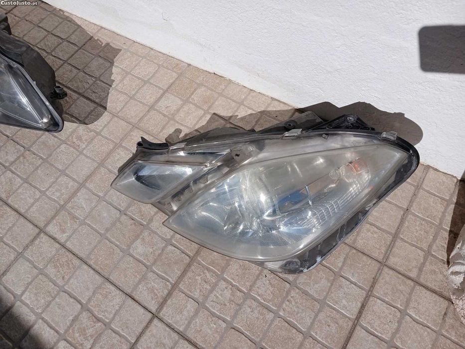 Farois Originais Mercedes Benz C207