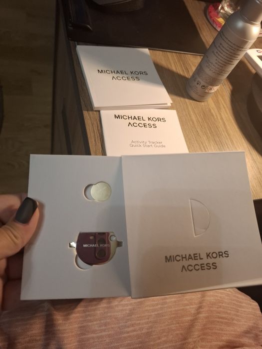 Фітнес браслет Michael Cors новий