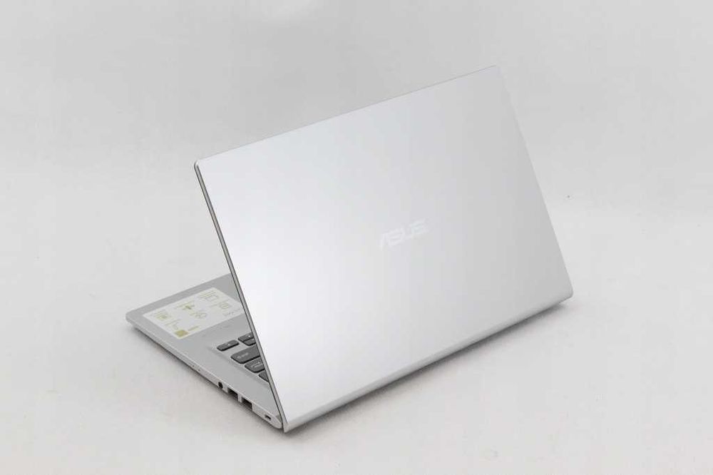 Laptop ASUS 14” FHD•Pentium Gold 7505•8GB RAM•128GB SSD•USB-C•Win11