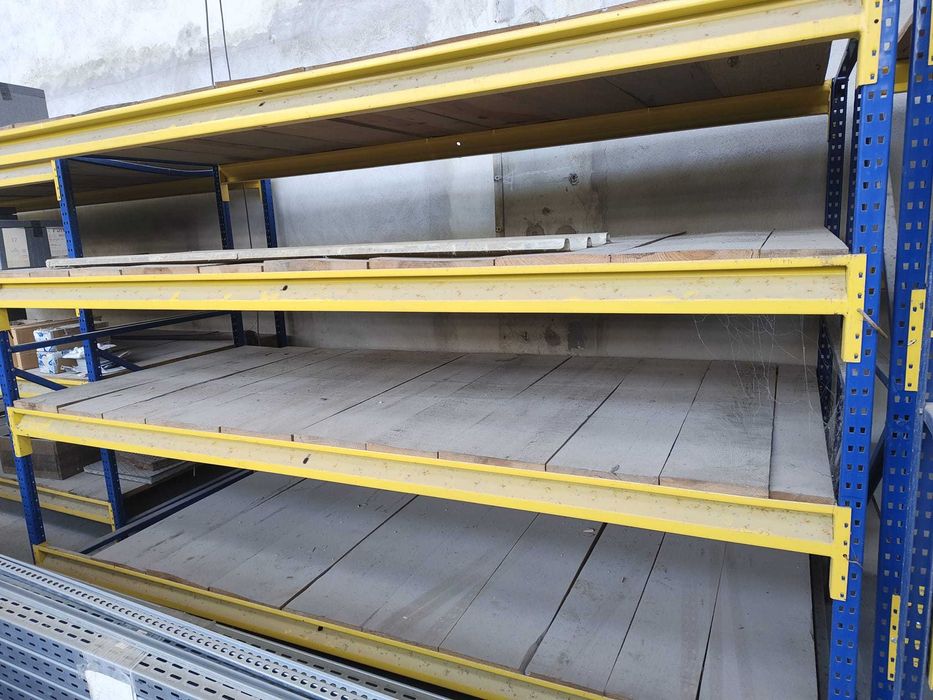 Estantes  2 bastidores 8 vigas 44 tabuas