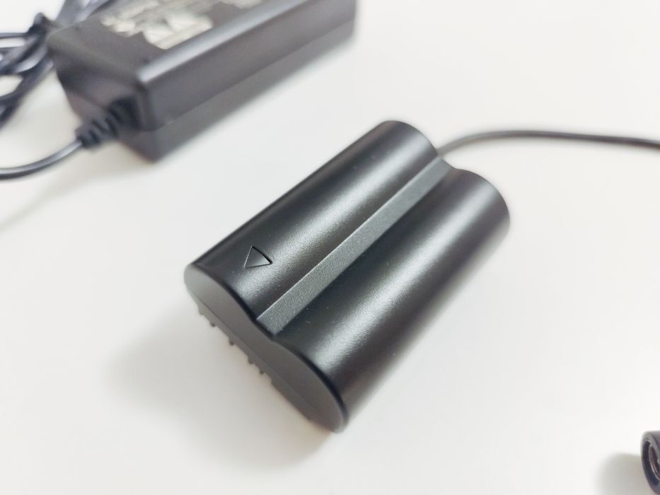 Alimentação externa Câmaras Canon que utilizembaterias BP-511