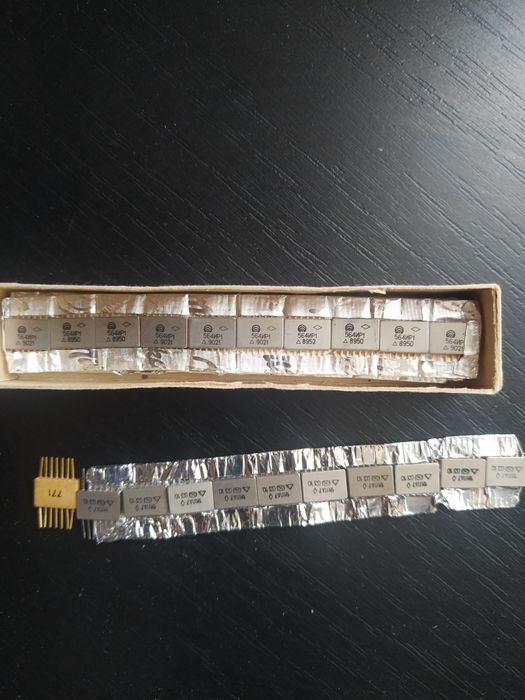 Залишки радіокомпоненти, мікросхеми випуску 90х років, не б/в