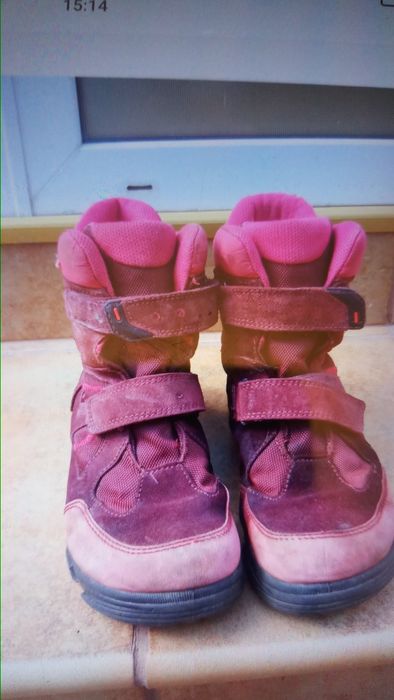 Продам детские сапожки Ecco