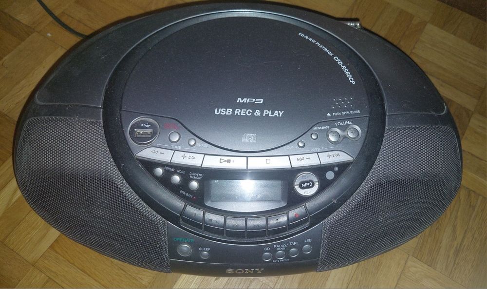 Radio sony, odtwarzacz CD, magnetofon