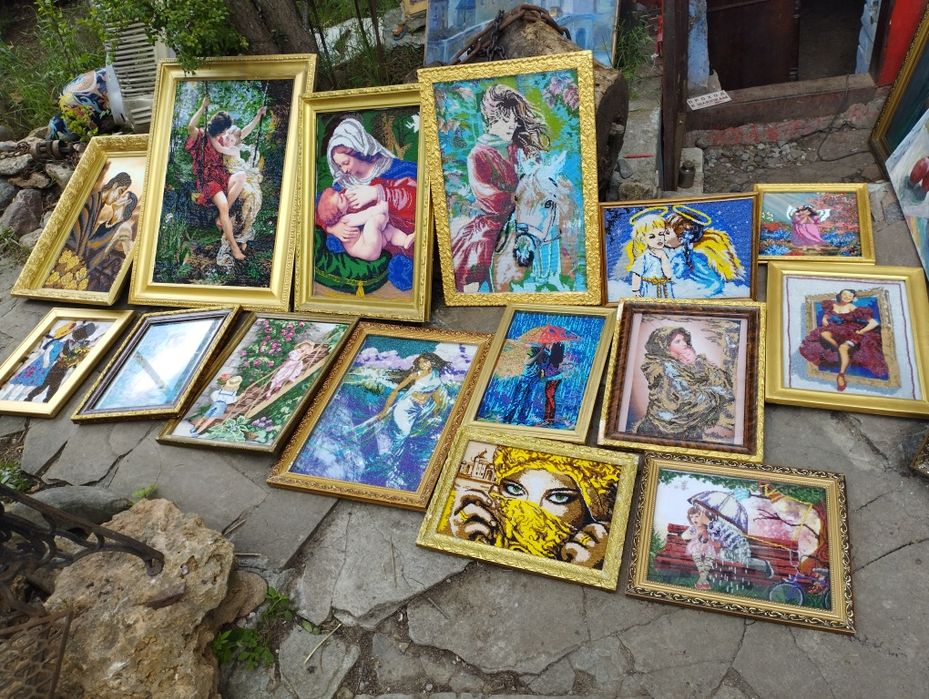 Продам. Картини. Вишивки